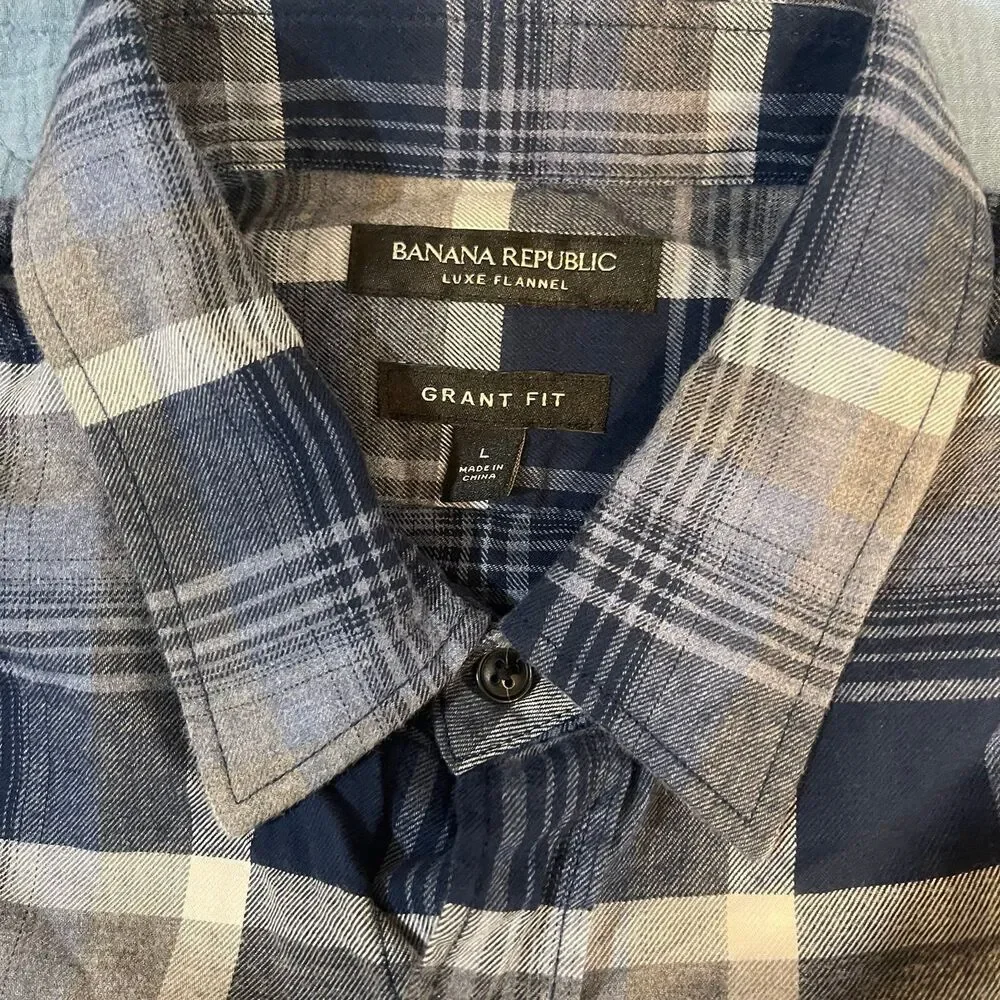 Banana Republic Grant Fit Men’s Large Blue Gray Plaid Button Down Long Sleeve